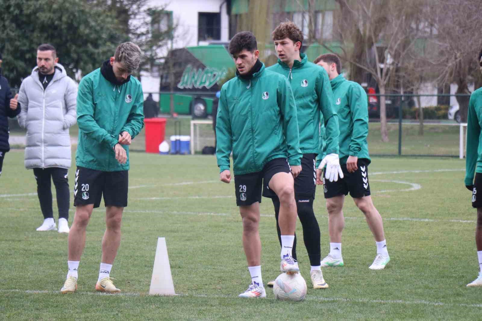 Sakaryaspor, İstanbulspor mesaisine başladı