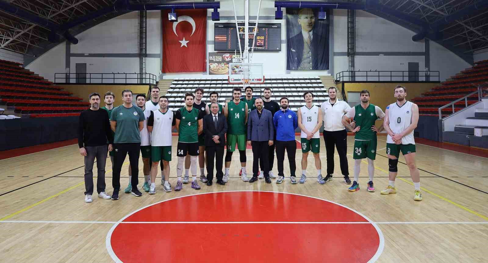 Sakarya Büyükşehir Basket, kritik virajda Akhisar’a gidiyor