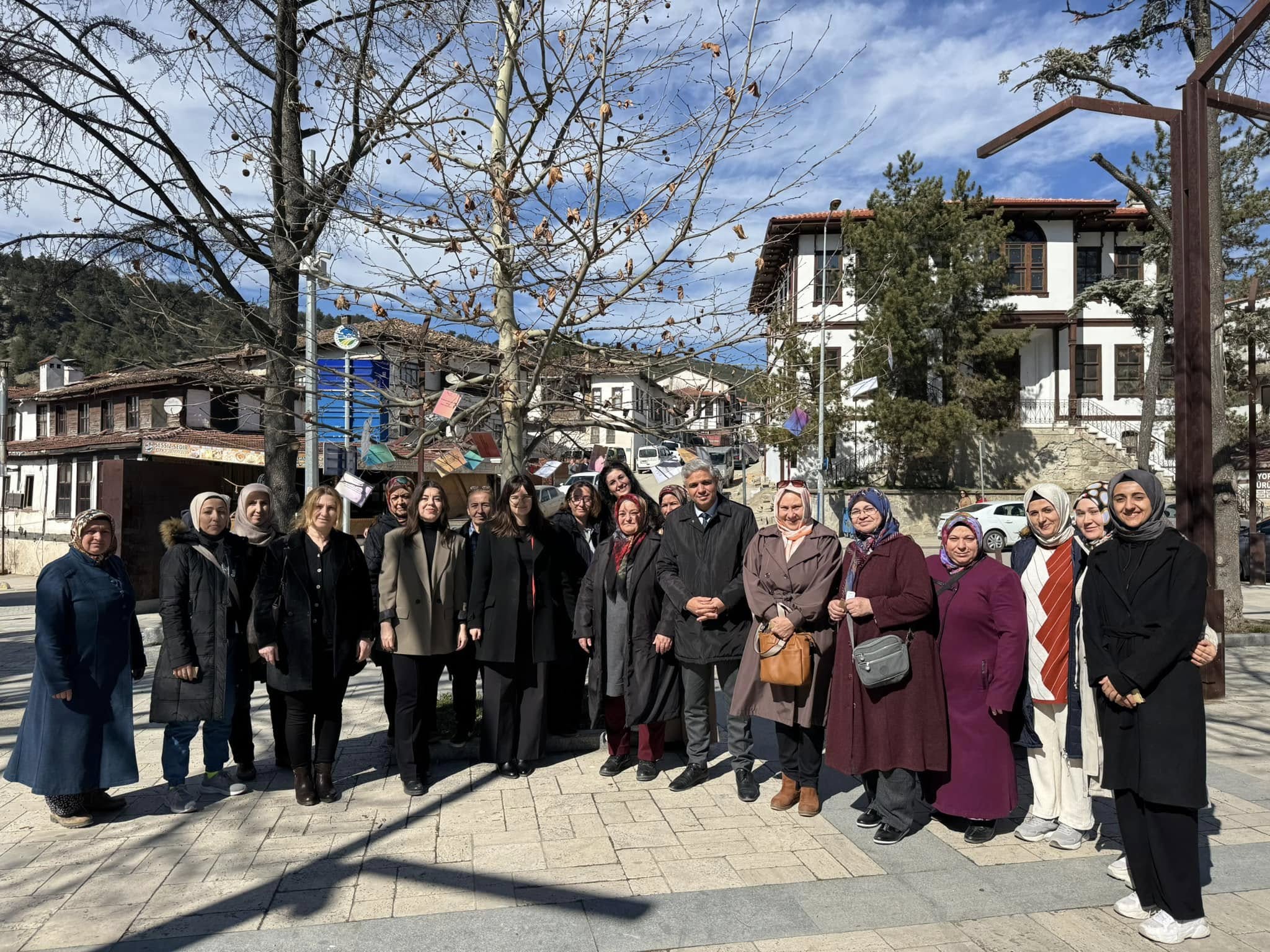 Taraklı Kaymakam Senanur Tunalı, 8 Mart Dünya Kadınlar Günü'nde Taraklı'daki Kadınları Unutmadı