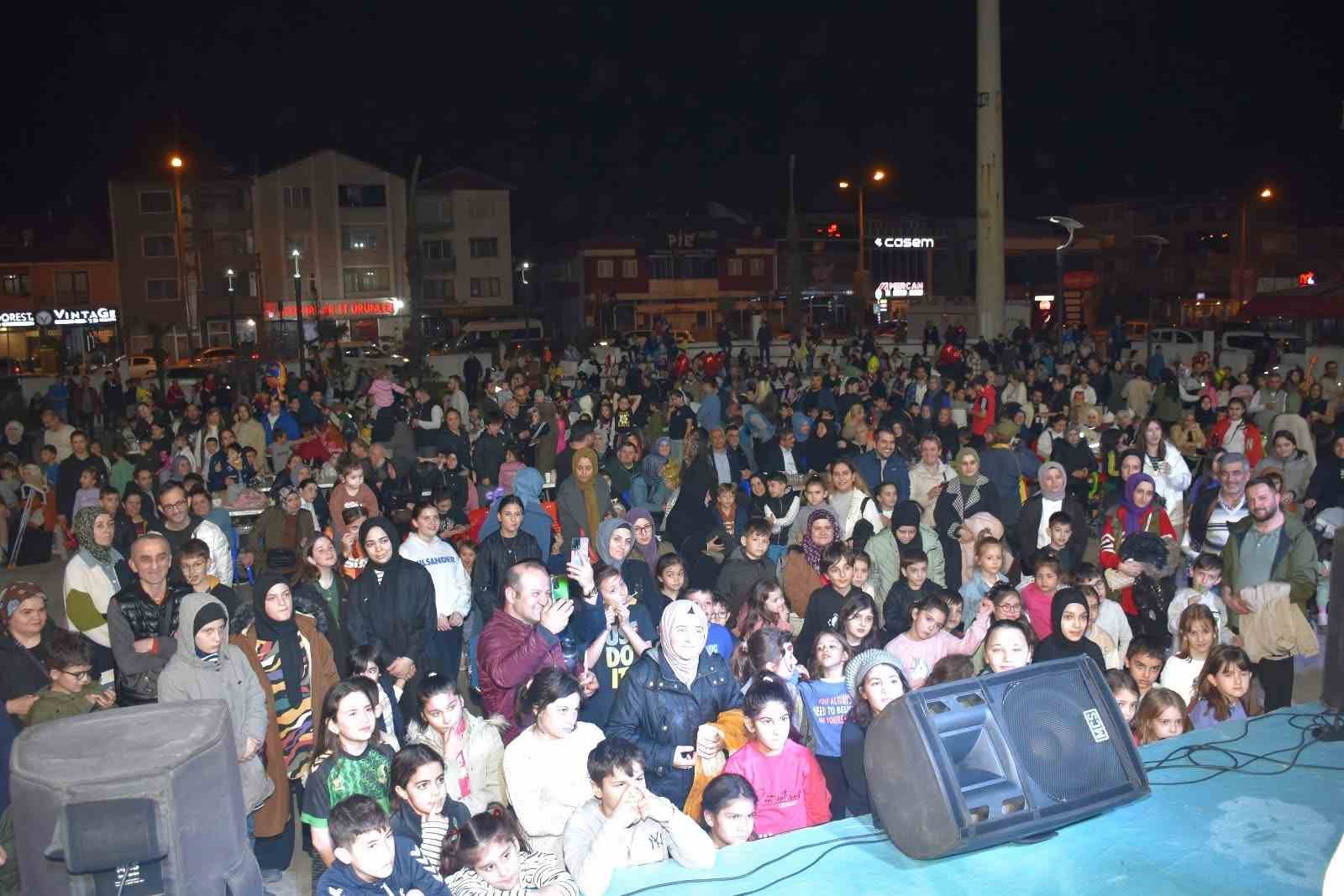 Ramazan şenlikleri Erenler’de dolu dolu geçiyor