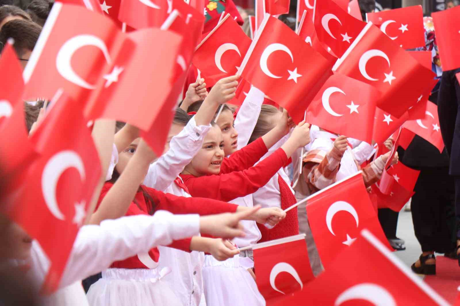 Sakarya’da 23 Nisan coşkusu çeşitli etkinliklerle kutlanıyor