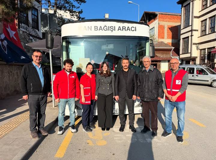 Taraklı’da Kan Bağış Etkinliğine İlgi Yoğun Oldu