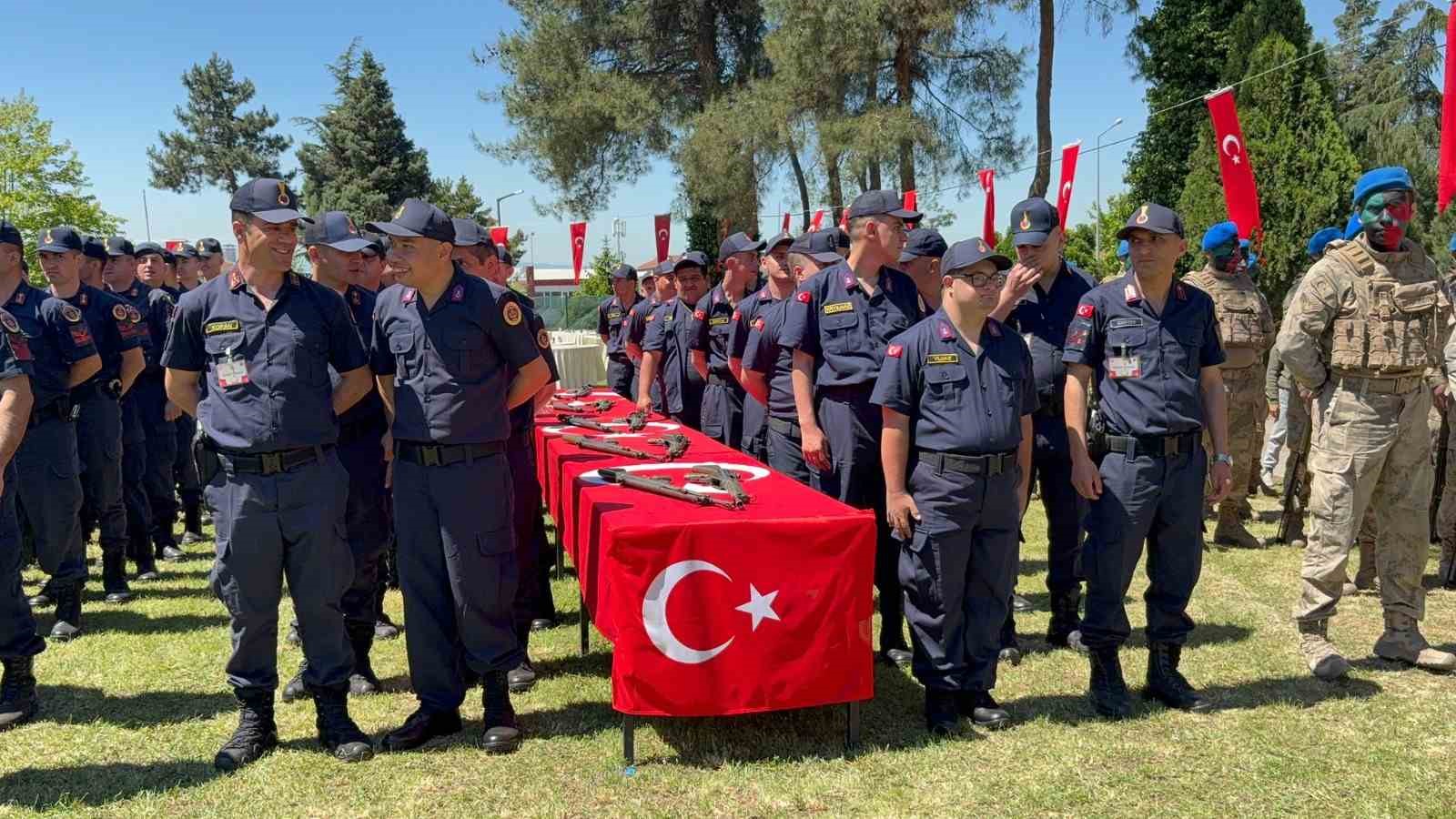 Engel tanımayan vatan sevgisi: Yemin töreni tüyleri diken diken etti