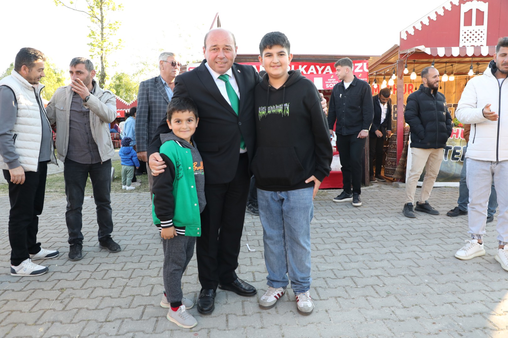 Ferizli’de Akdeniz Rüzgarı: Hatay Yöresel Ürünler Festivali İlk Günden Ziyaretçi Akınına Uğradı