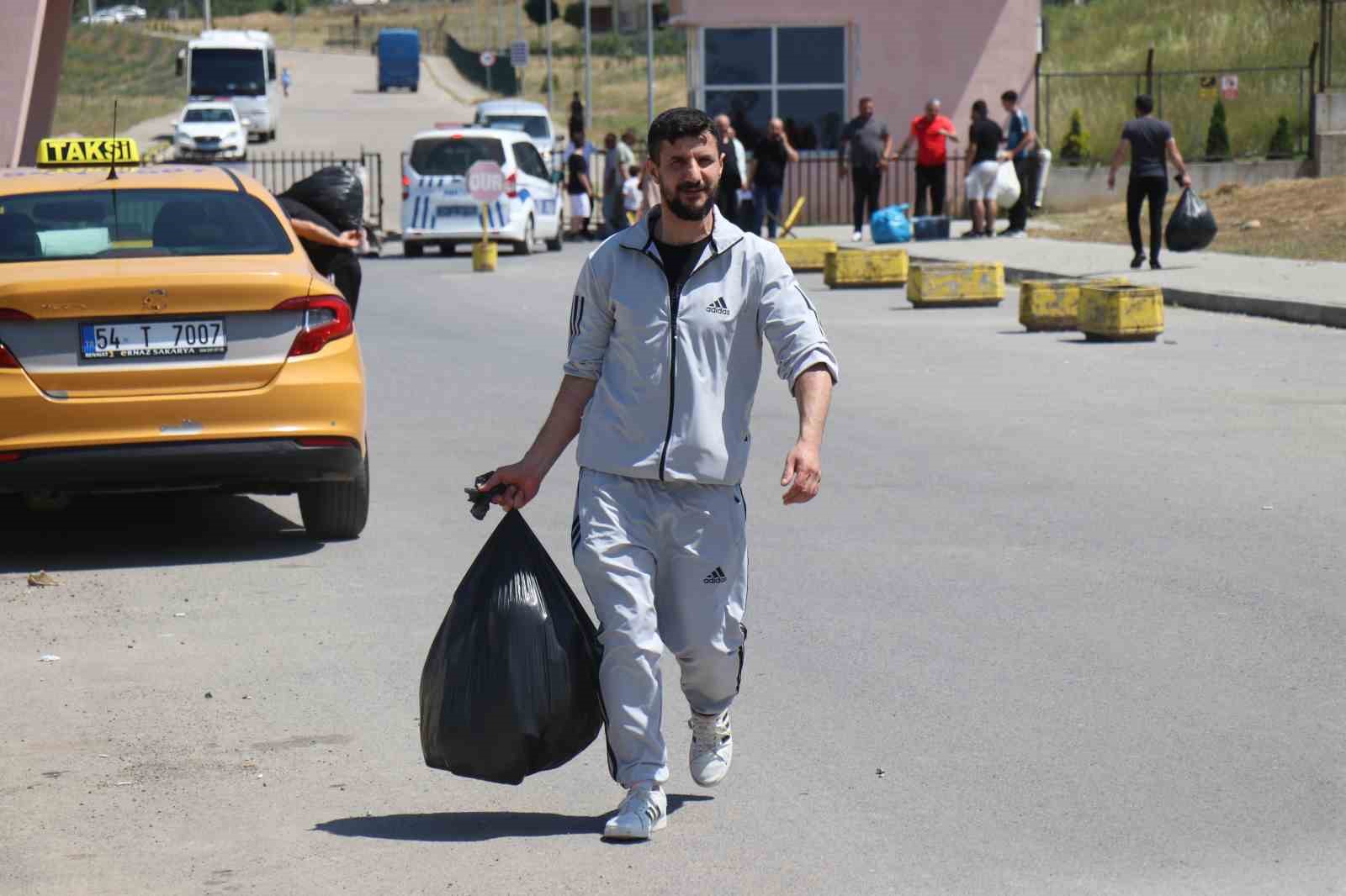 Mahkumlar özgürlüğe böyle koştu