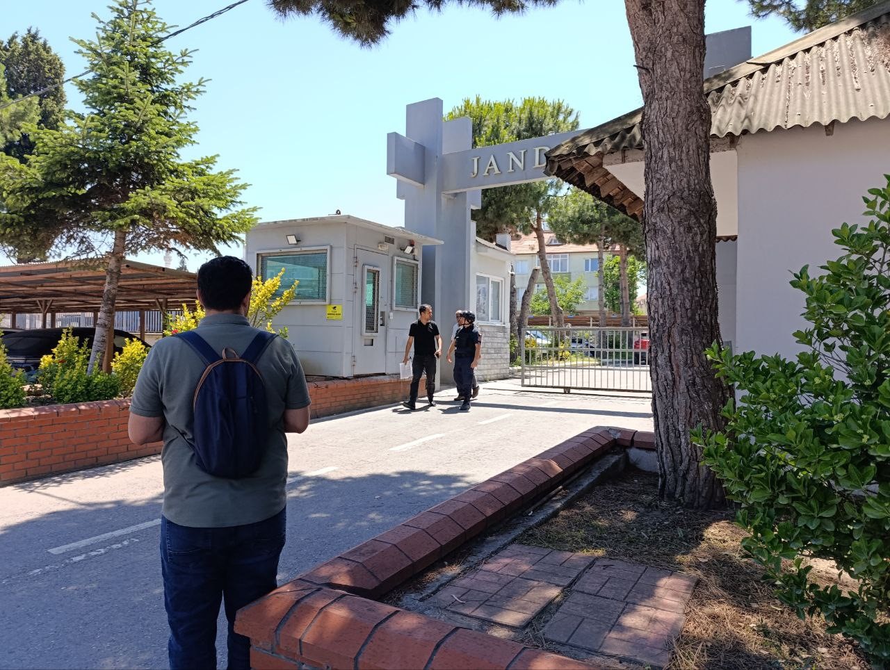 Satın aldıkları araçları teslim alamayan mağdurlar konuştu