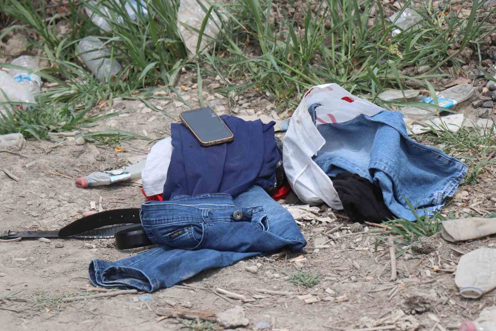 Sakarya Nehri’ne düştüğü iddia edilen 22 yaşındaki genç aranıyor