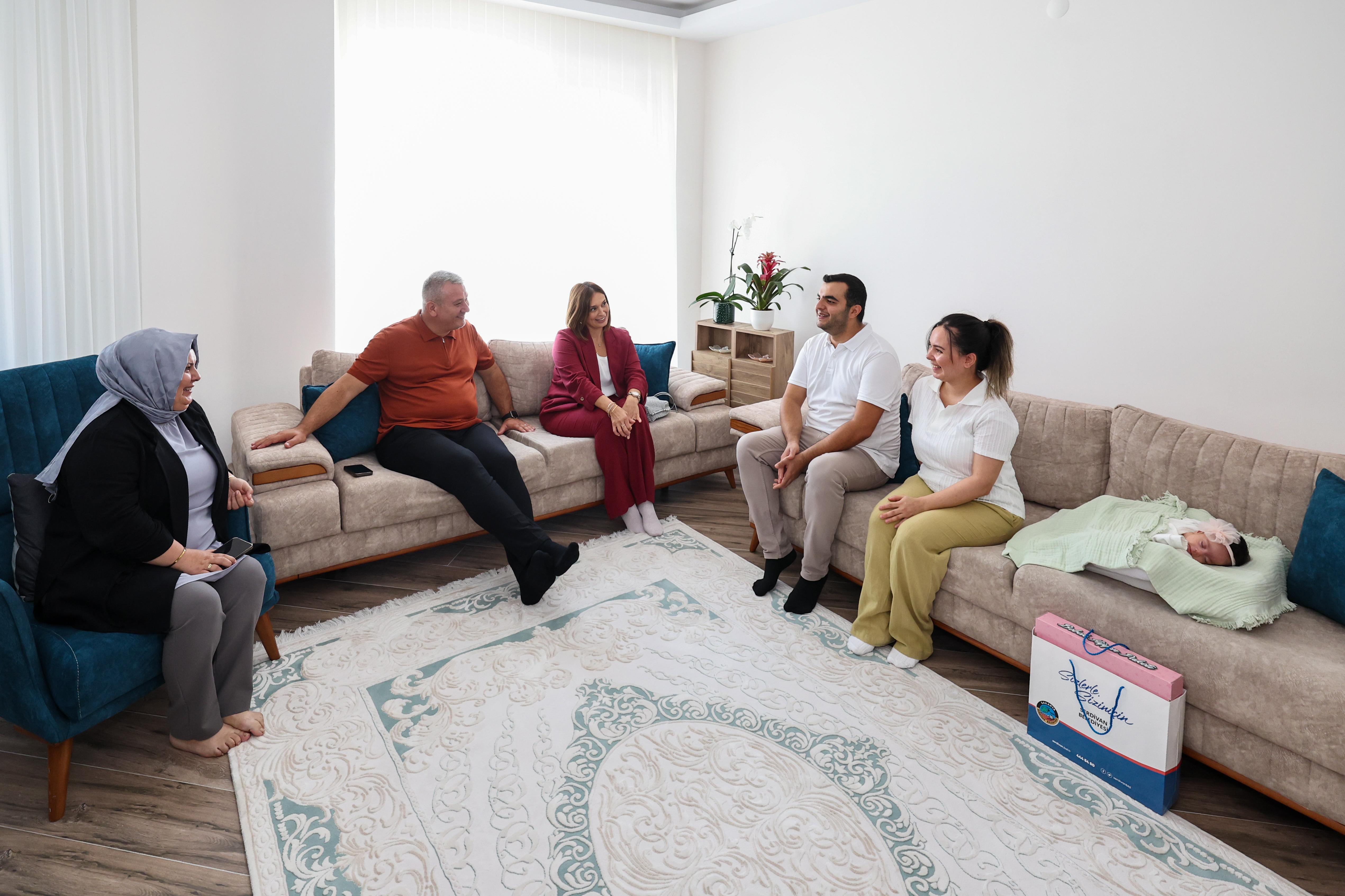 Serdivan'da Dayanışma Ruhu Her Haneye Ulaşıyor