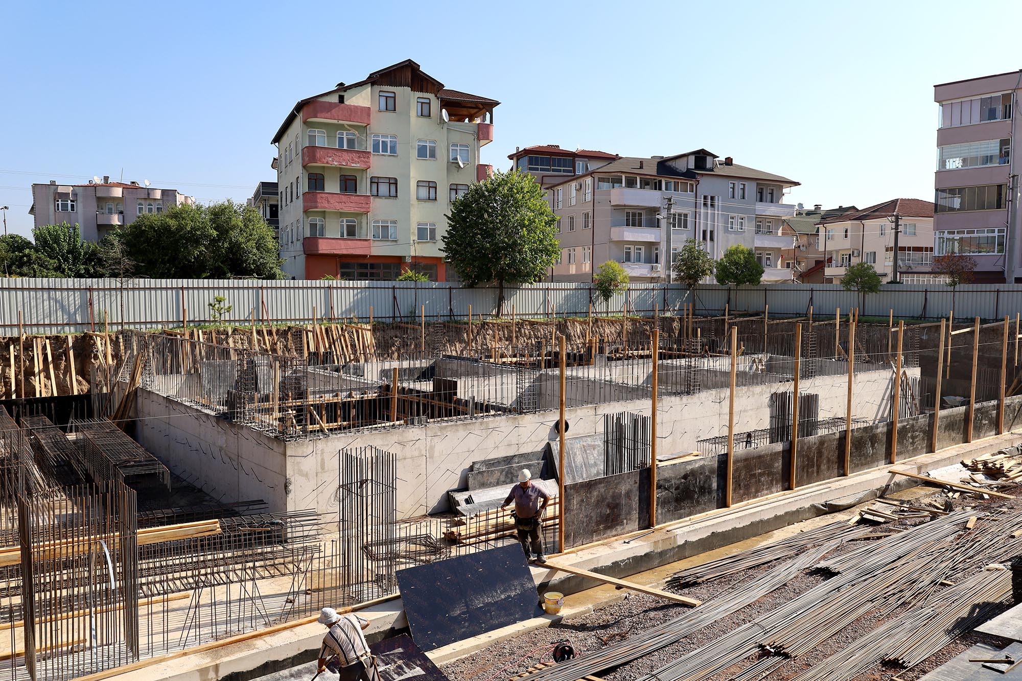 Arifiye’ye Yüzme Havuzu ve Gençlik Merkezi: Gençliğe Yatırım