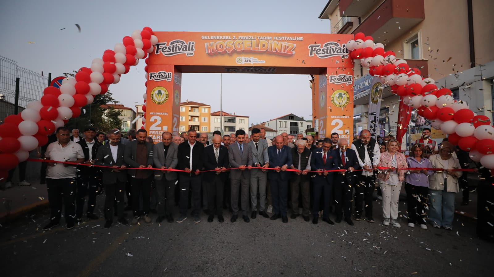 Ferizli 2. Tarım Festivali Coşkulu Açılış Töreniyle Kapılarını Açtı