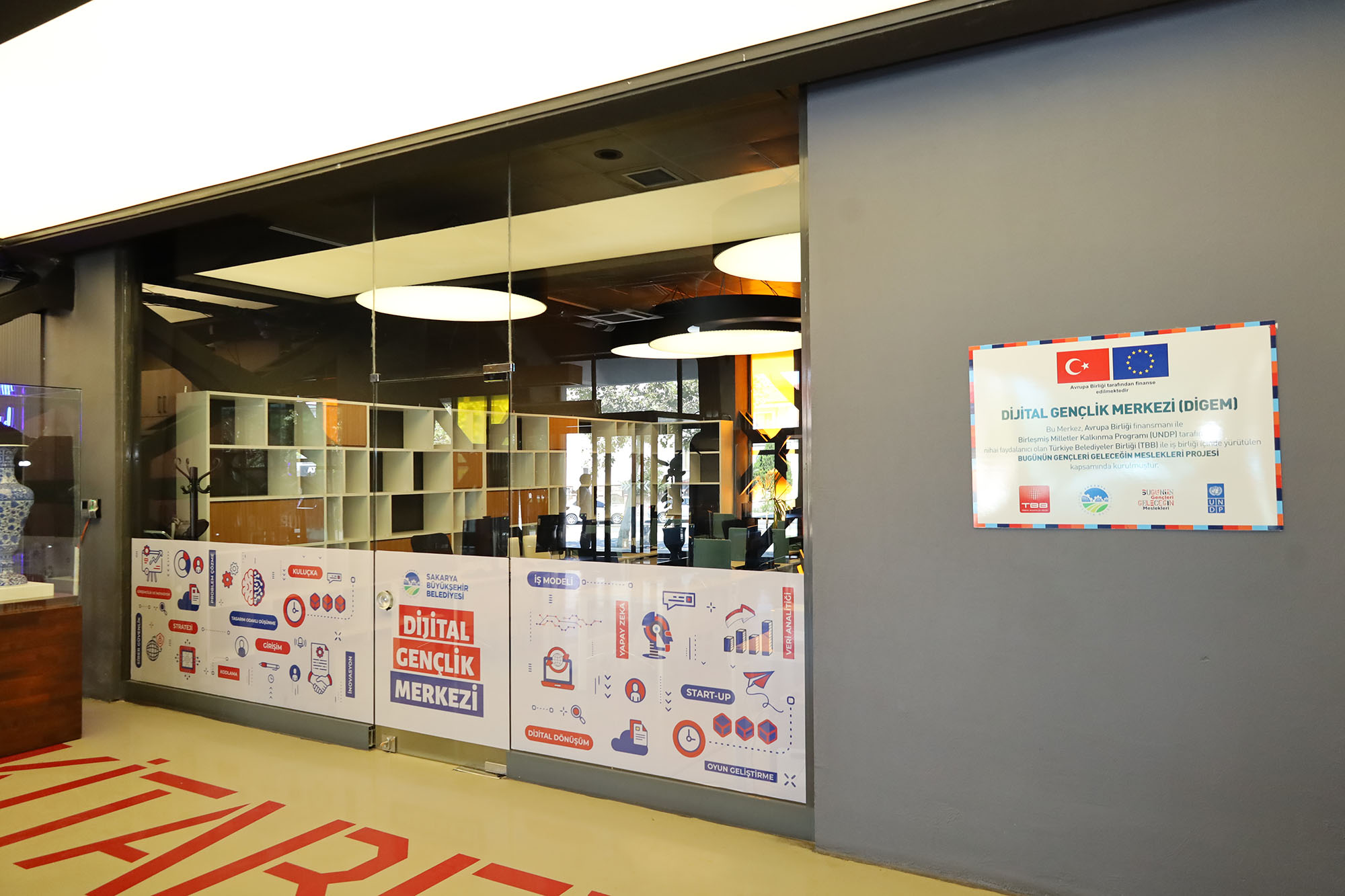 Dijital Gençlik Merkezi kapılarını açtı, kayıtlar başladı