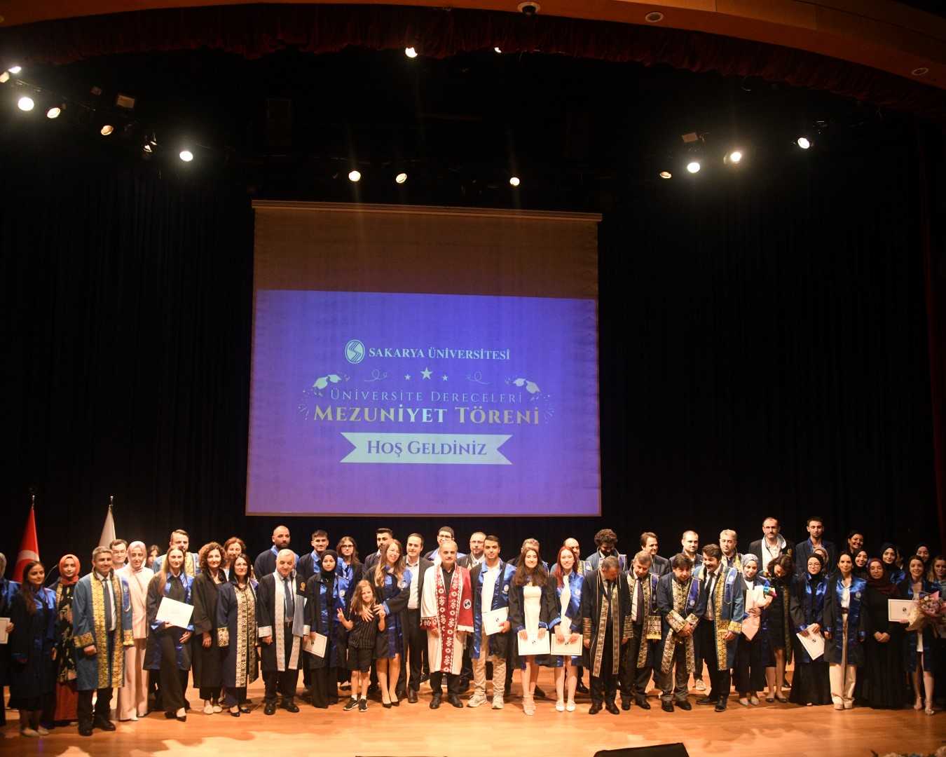 Sakarya Üniversitesi Derece Töreni, Öğrencilerin Başarılarını Taçlandırdı