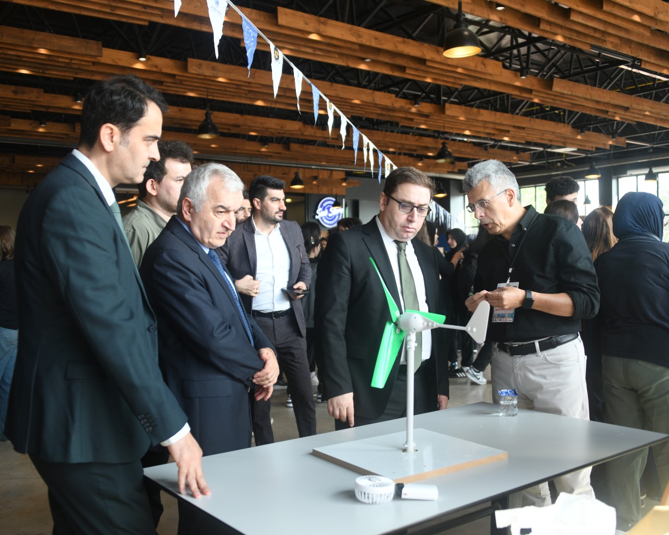 Ortaokul ve Lise Öğrencileri SAU’de Deneylerle Bilimi Keşfetti