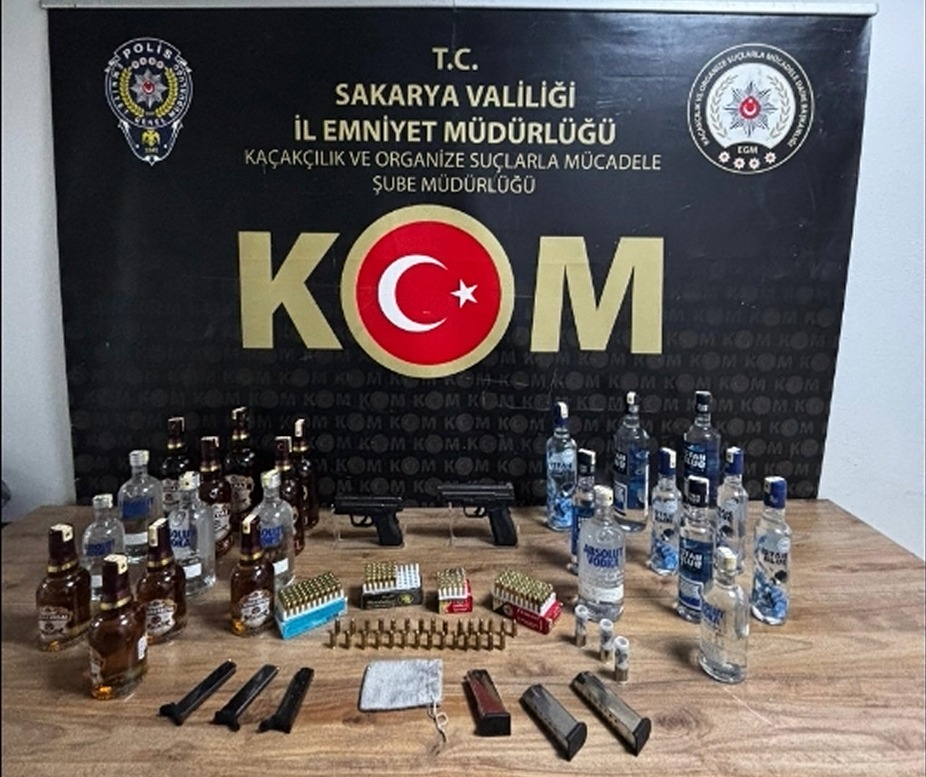 Sakarya’da Silah ve Sahte Alkol Operasyonu: 2 Tutuklama