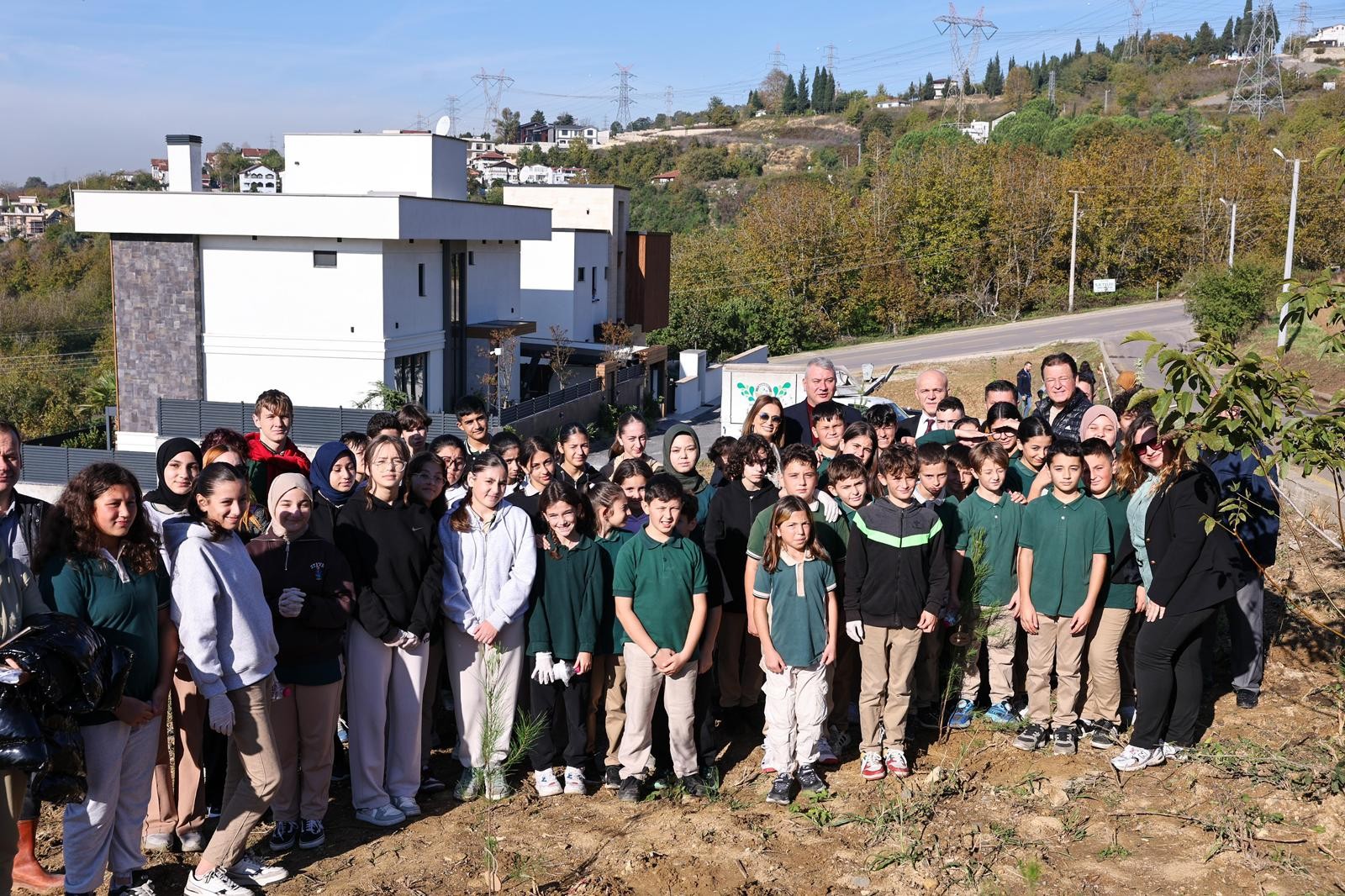 Serdivan’da Milli Ağaçlandırma Günü İçin Fidanlar Toprakla Buluştu