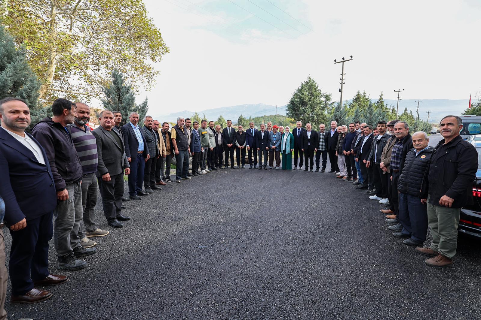 Pamukova’da Asfalt Çalışmalarıyla Güvenli Ulaşım