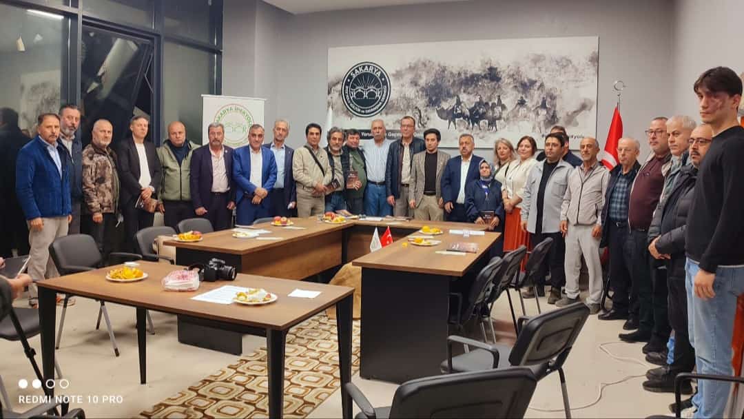 İrfan Demirci, “İki Ay Bir Ömür” ile Sakaryalı okurlarla buluştu