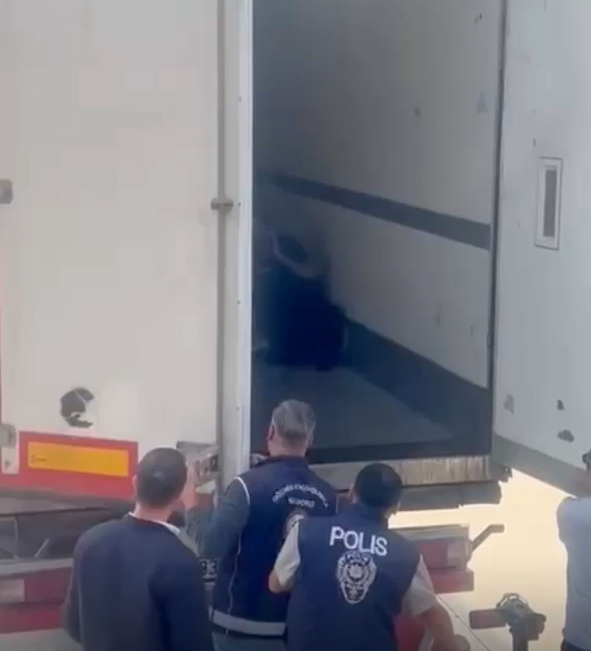 Sakarya’da 24 düzensiz göçmen yakalandı