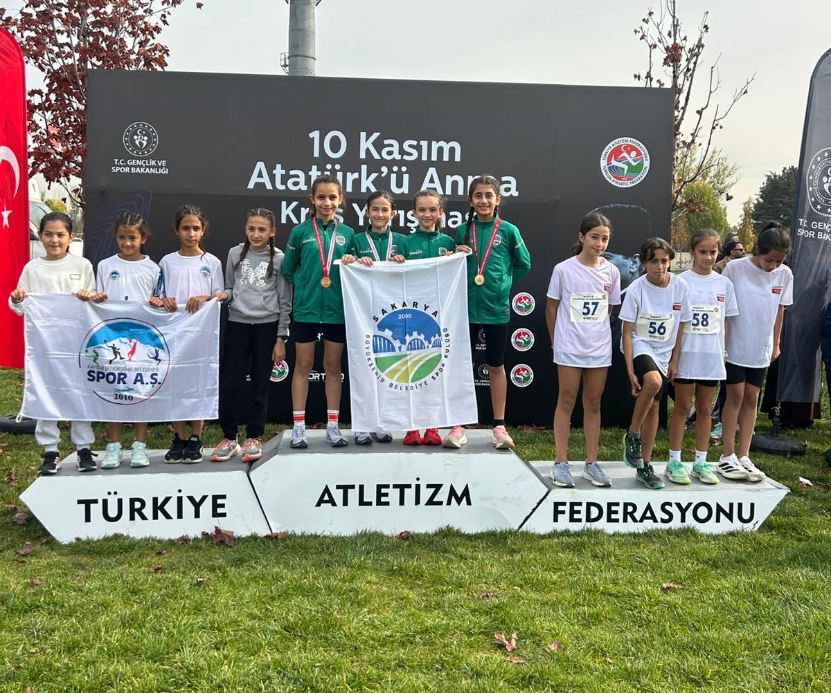 Büyükşehirli sporculardan masa tenisinde dünya şampiyonluğu gururu