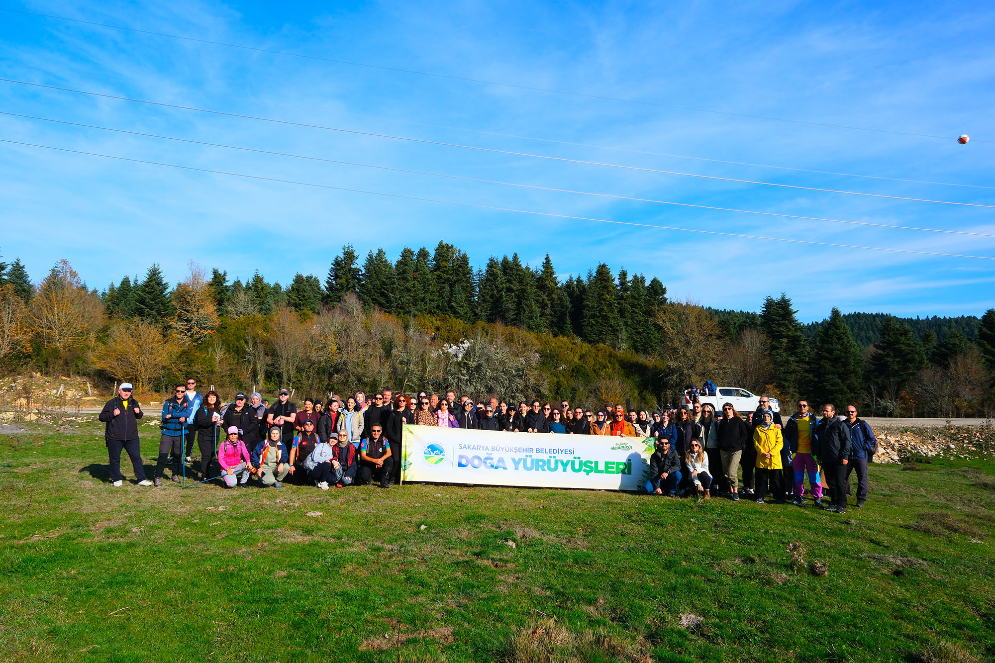 Doğaseverler Karagöl ve Sultanpınarı’nda Sonbaharın Büyüsünü Yaşadı