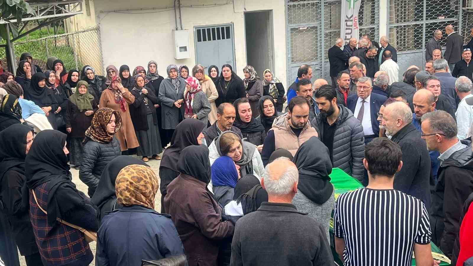 Doğum gününde kansere yenildi