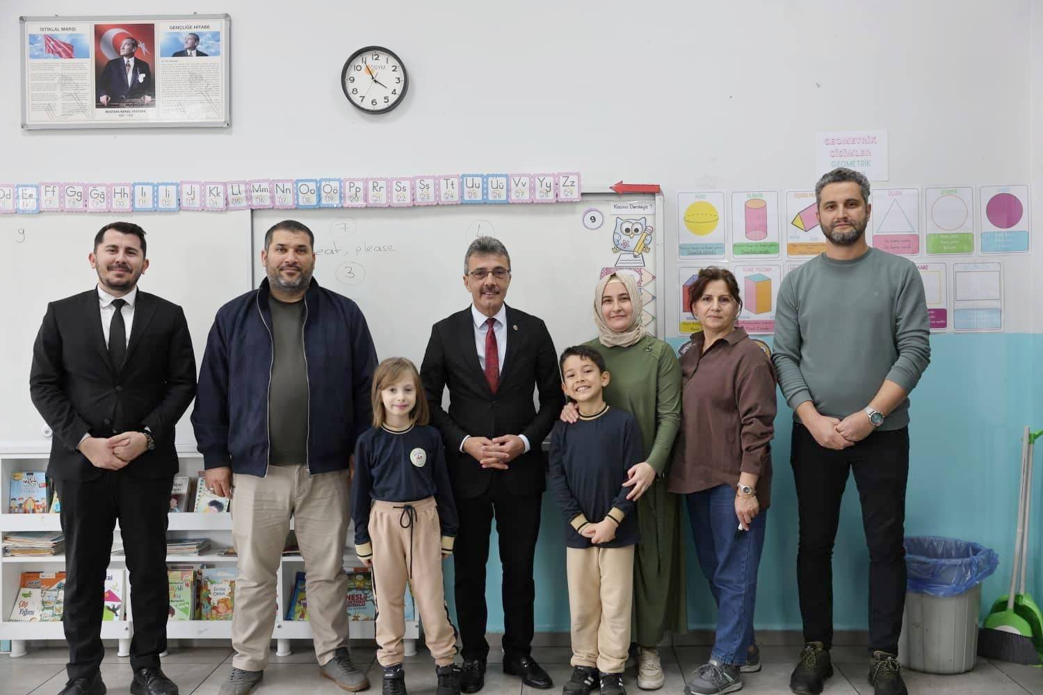 Başkan Şenol Dinç’ten Sınıfa Sürpriz Ziyaret