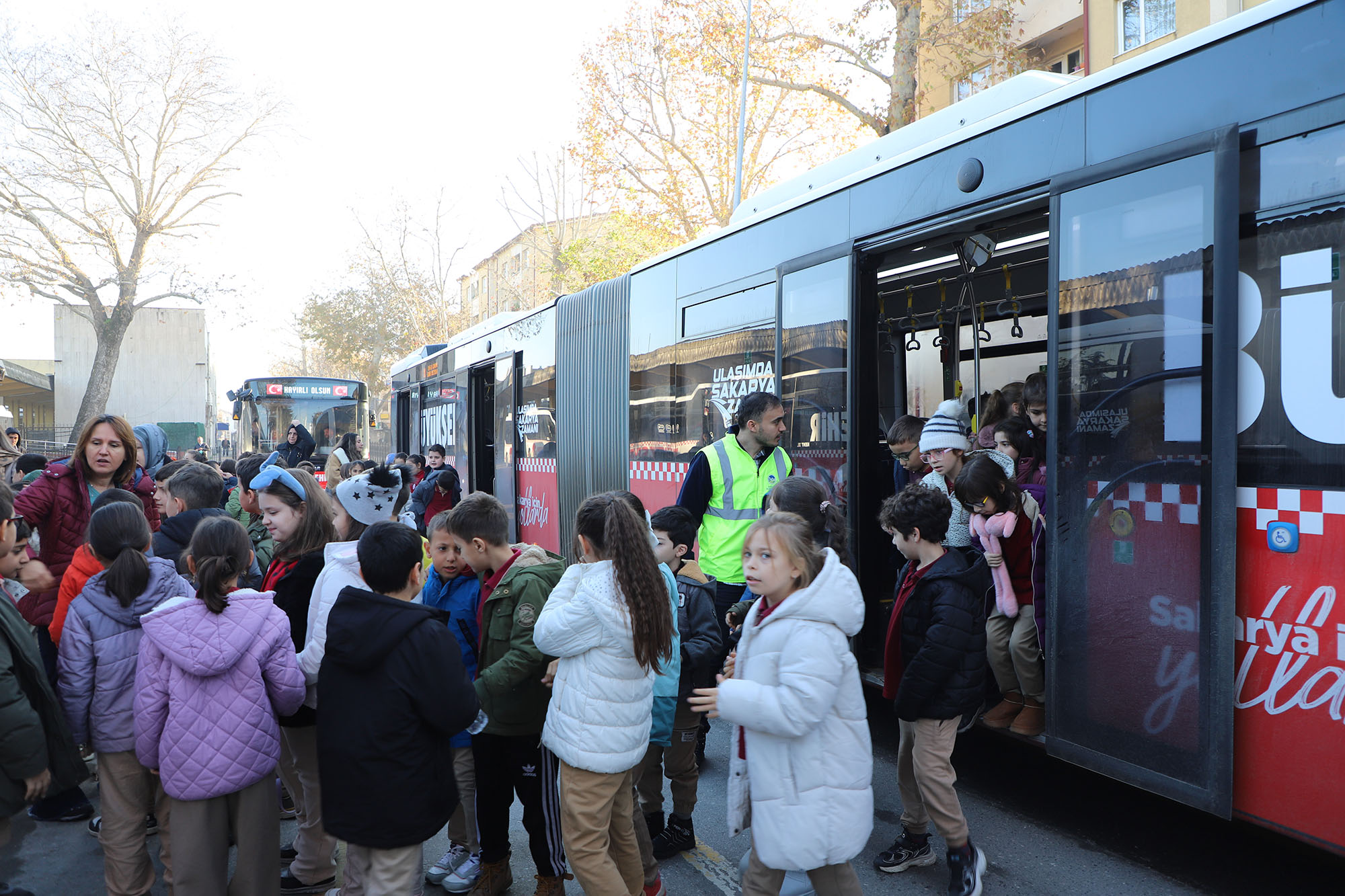 Büyükşehir’den Öğrencilere Tasarruf ve Yerli Üretim Bilinci