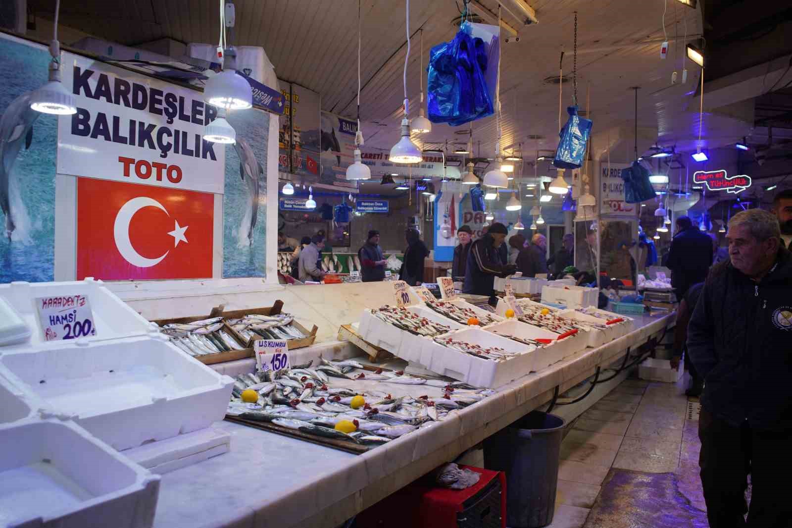 Hamsi zirvedeki yerini istavrite bıraktı