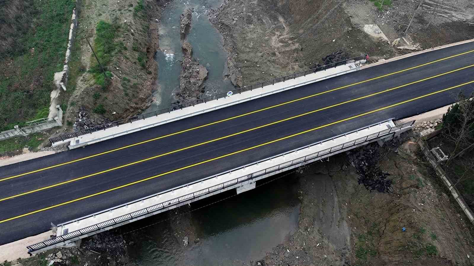 20 mahalleyi birbirine bağlayan köprüde yenileme çalışmaları sona geldi