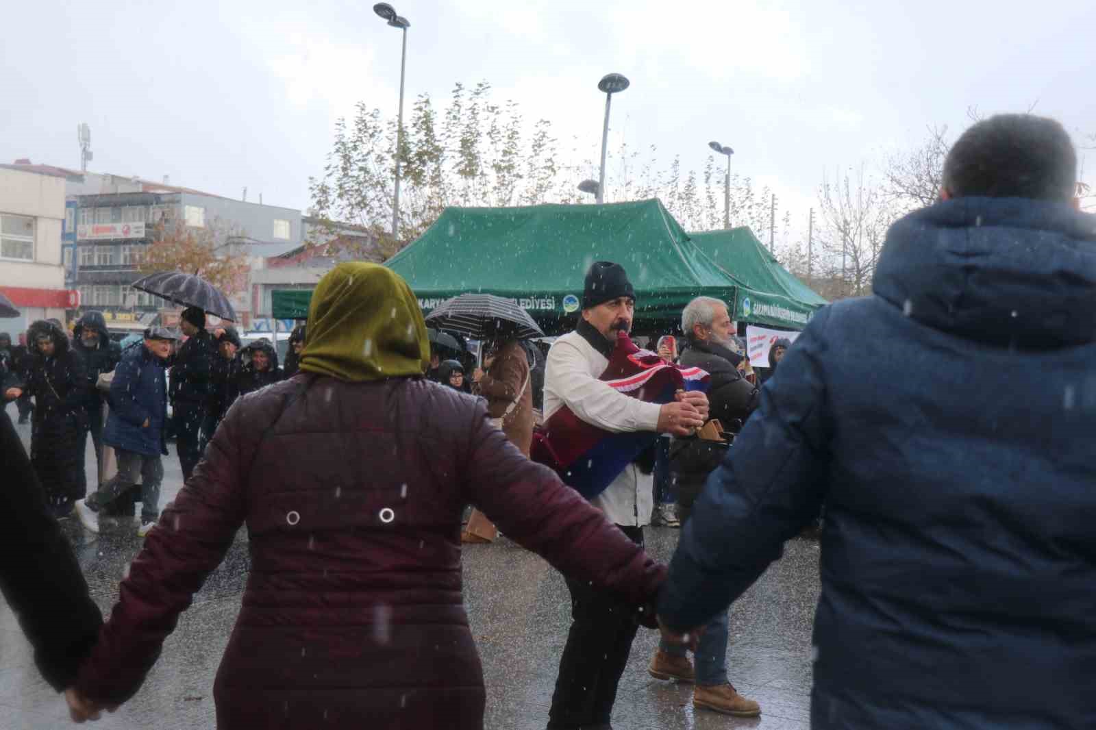 Dolu yağışı horona engel olmadı