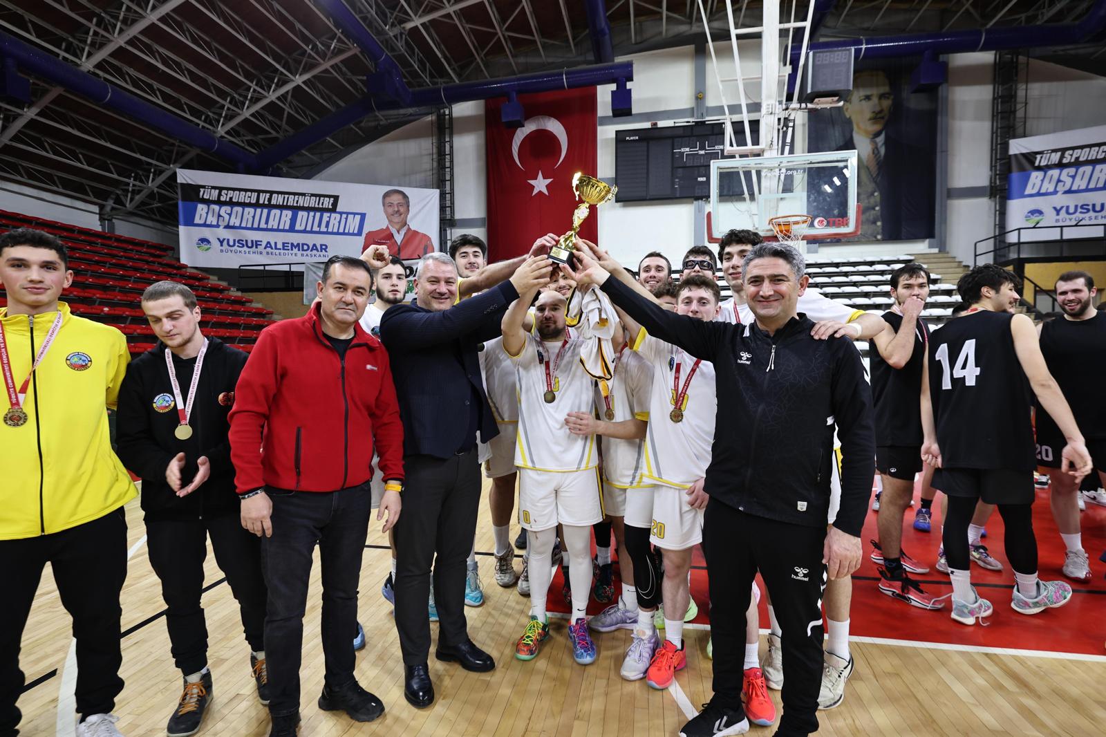 Serdivan Belediyesi Basketbolda Şampiyon