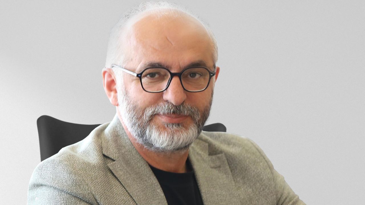 “Gündeme Geleyim De Nasıl Olursa Olsun”