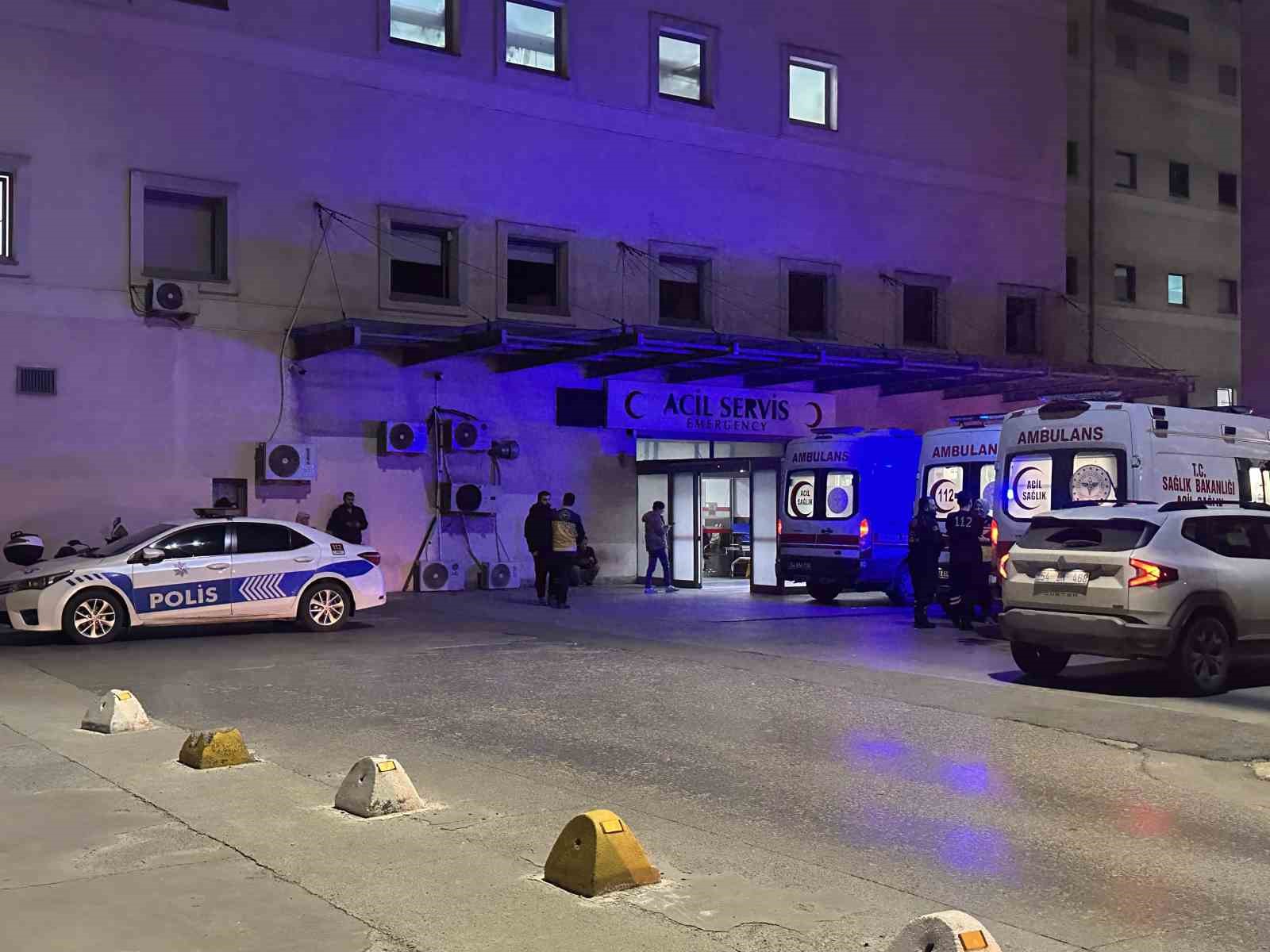 Arkadaşına kanser olduğunu söyleyip silahıyla kendini vurdu