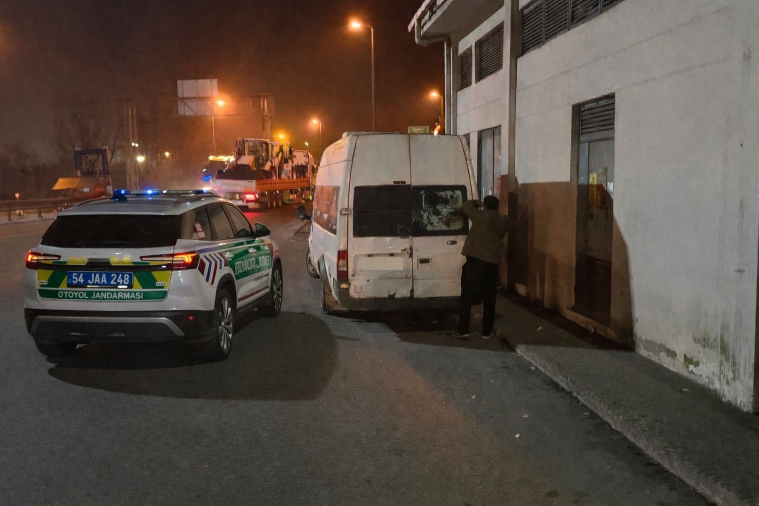 Kamyonette hijyen kurallarına aykırı taşınan 3 ton sakatat ele geçirildi, 207 bin lira ceza kesildi