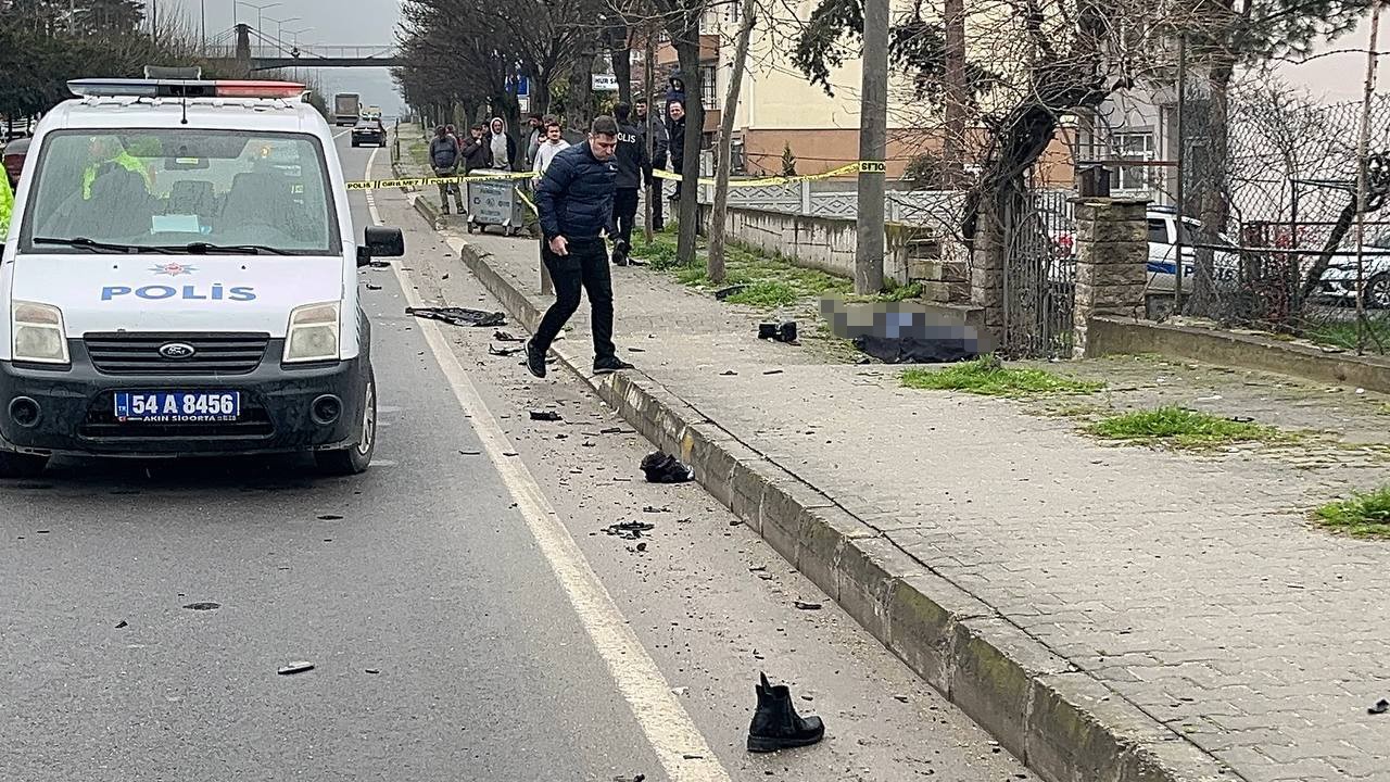 D-650’de feci kaza: Otomobilin çarptığı anne yaralandı, kızı hayatını kaybetti