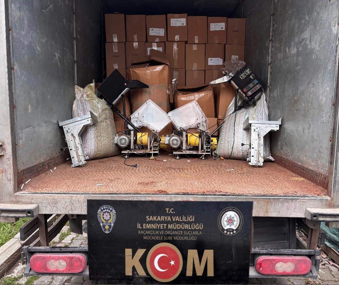 Sakarya’da kaçak tütün operasyonunda 4 şüpheli yakalandı