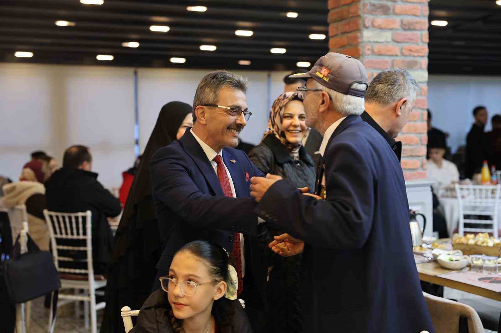 Şehit aileleri ve gaziler Erenler’de iftarda buluştu