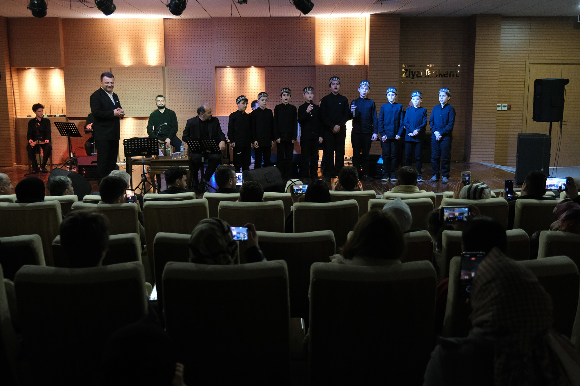 Tasavvuf Nağmeleriyle Huzur Dolu Ramazan Gecesi