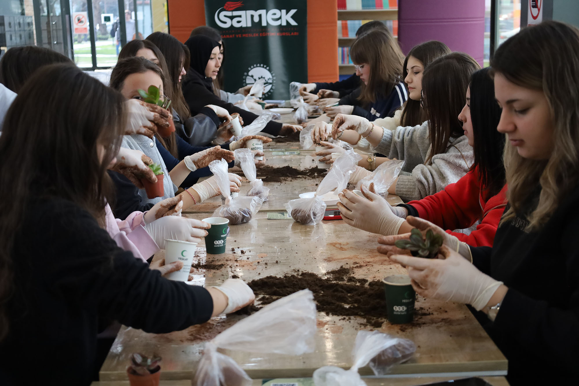 Ramazan Atölyelerinde Gençler Yeteneklerini Keşfetti