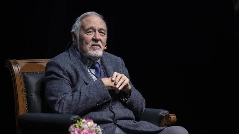 Türkiye’nin ünlü tarihçisi İlber Ortaylı hayatını kaybetti