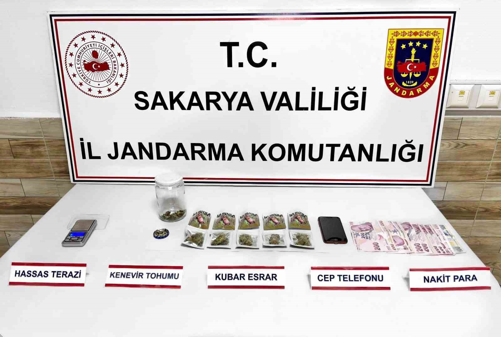 Sakarya’da 3 ilçede eş zamanlı uyuşturucu operasyonu