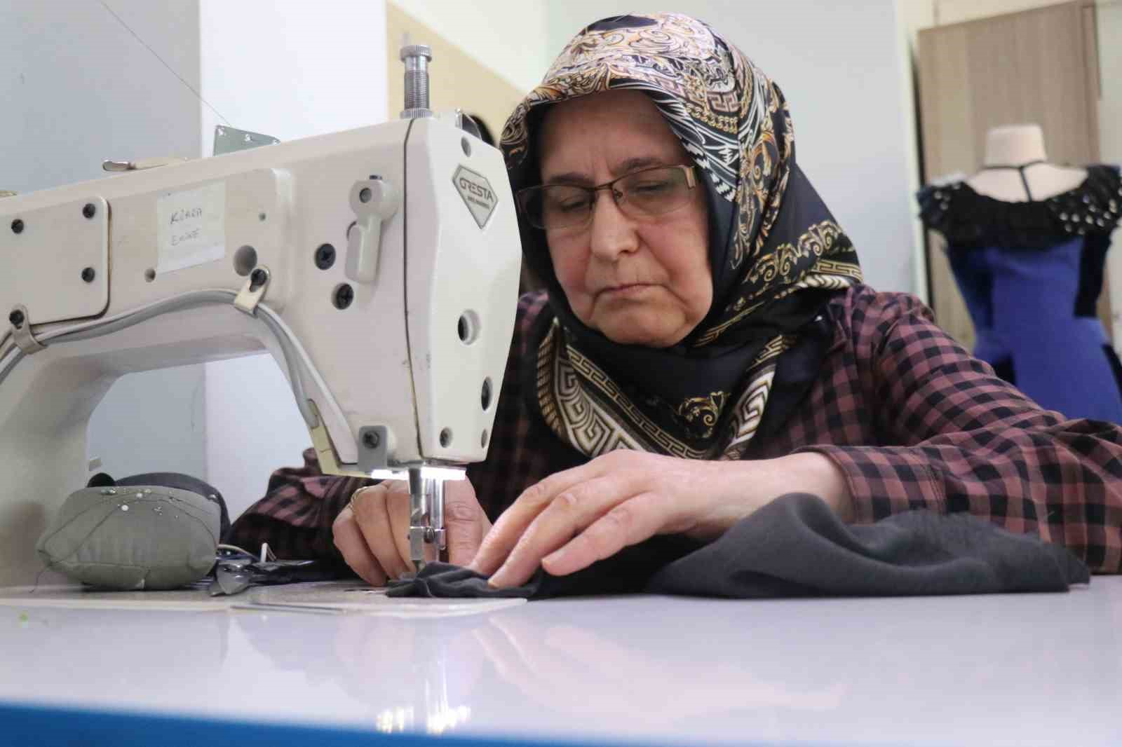 65 yaşındaki Remziye teyzenin 