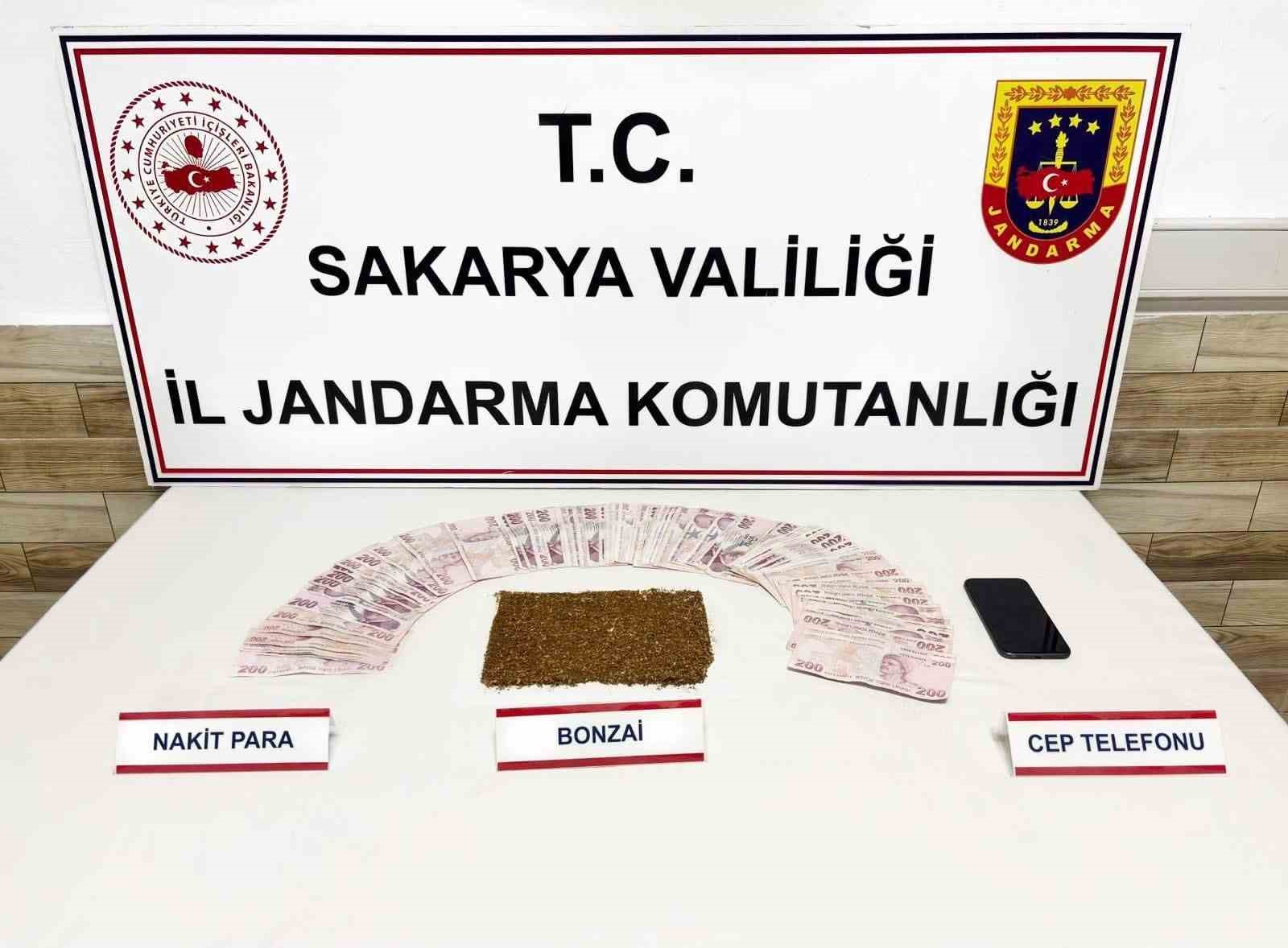 Sakarya’da 3 ilçede uyuşturucu operasyonu: 4 tutuklama