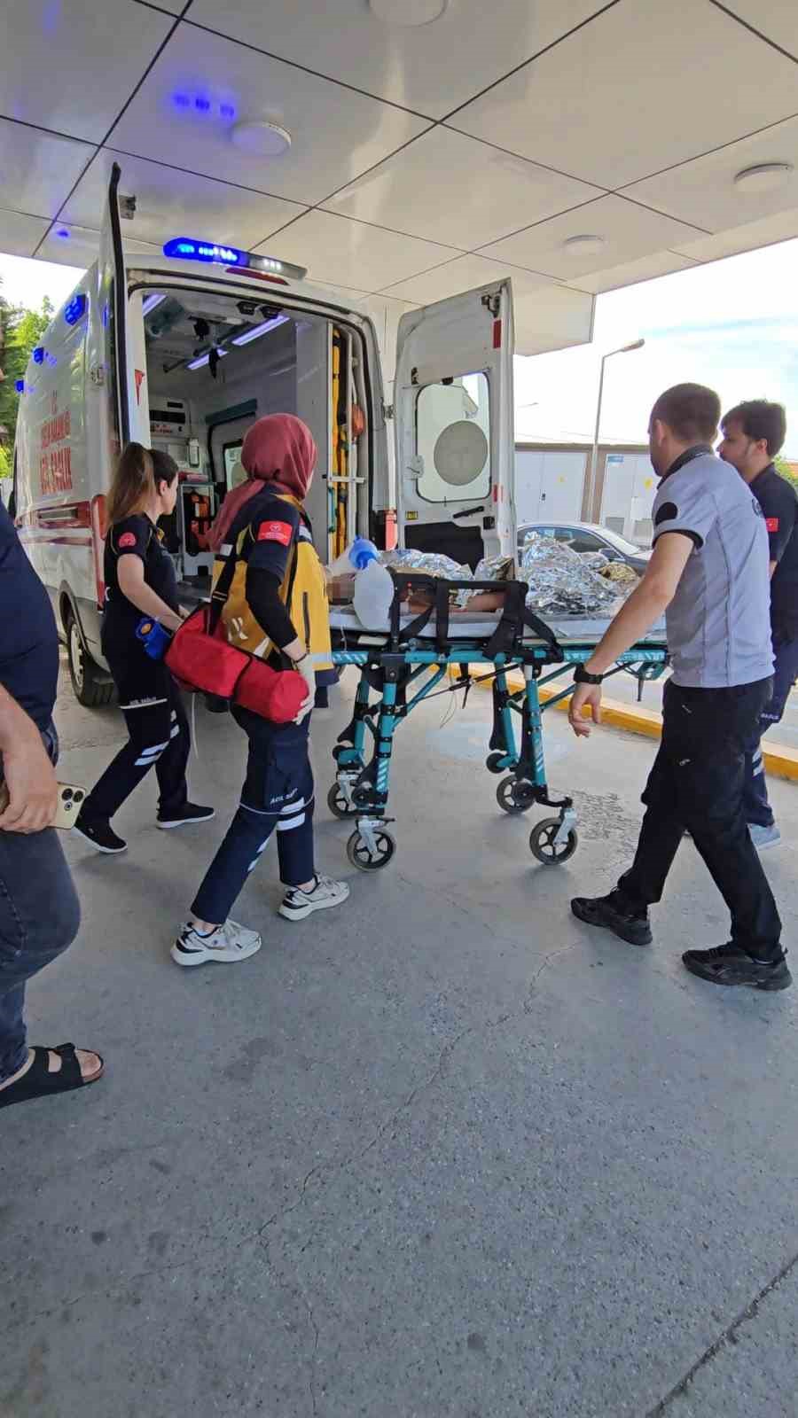 Sapanca’da 5 yaşındaki çocuk havuzda boğulma tehlikesi geçirdi
