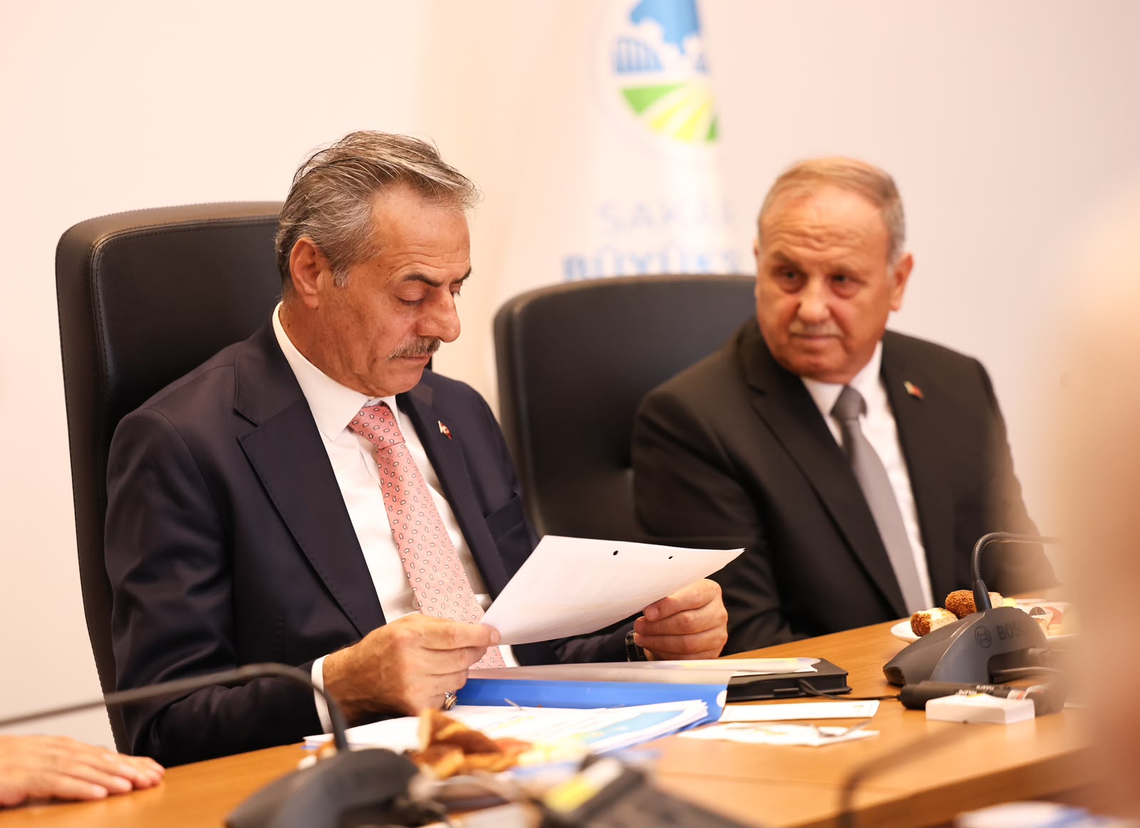 Başkan Alemdar, Erenler muhtarlarıyla buluştu