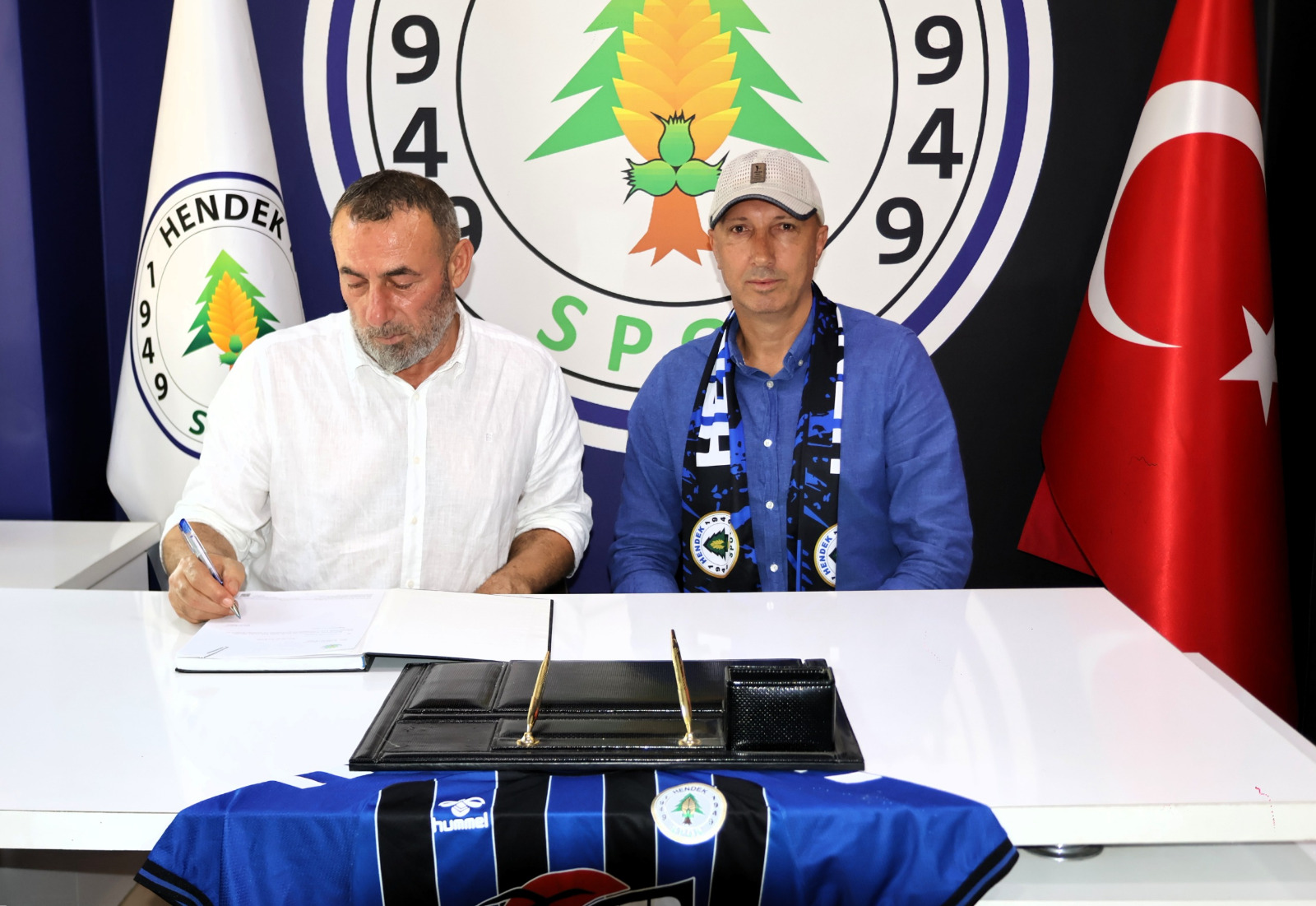 Hendekspor’da Yeni Sezonun Teknik Kadrosu Belli Oldu
