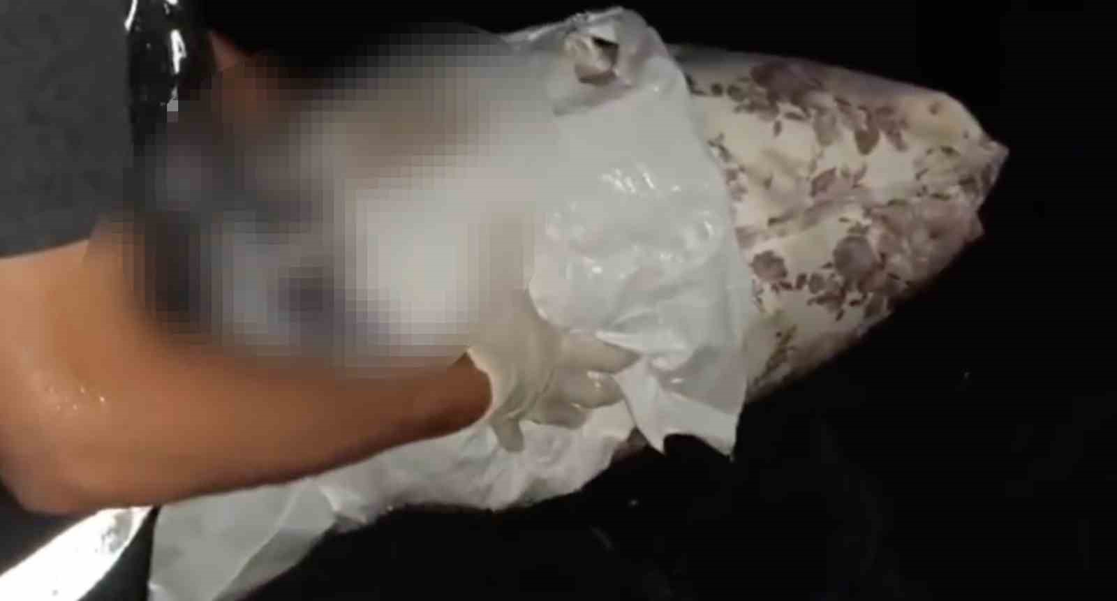 Biri İstanbul’dan uyuşturucu getirirken, diğeri torbacılık yaparken yakalandı